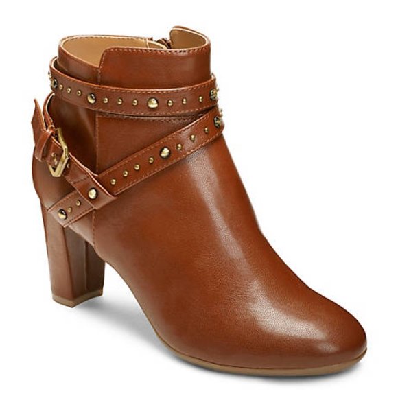 ONE GOOD SHOE...AND TWO...AND THREE..ETC., ETC, ETC! - Picture 3 of 16